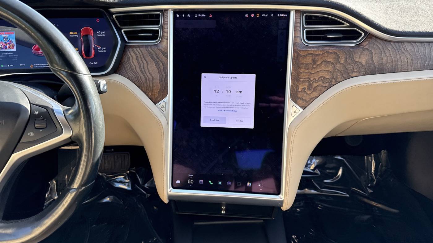 2016 Tesla Model S 5YJSA1E2XGF167970