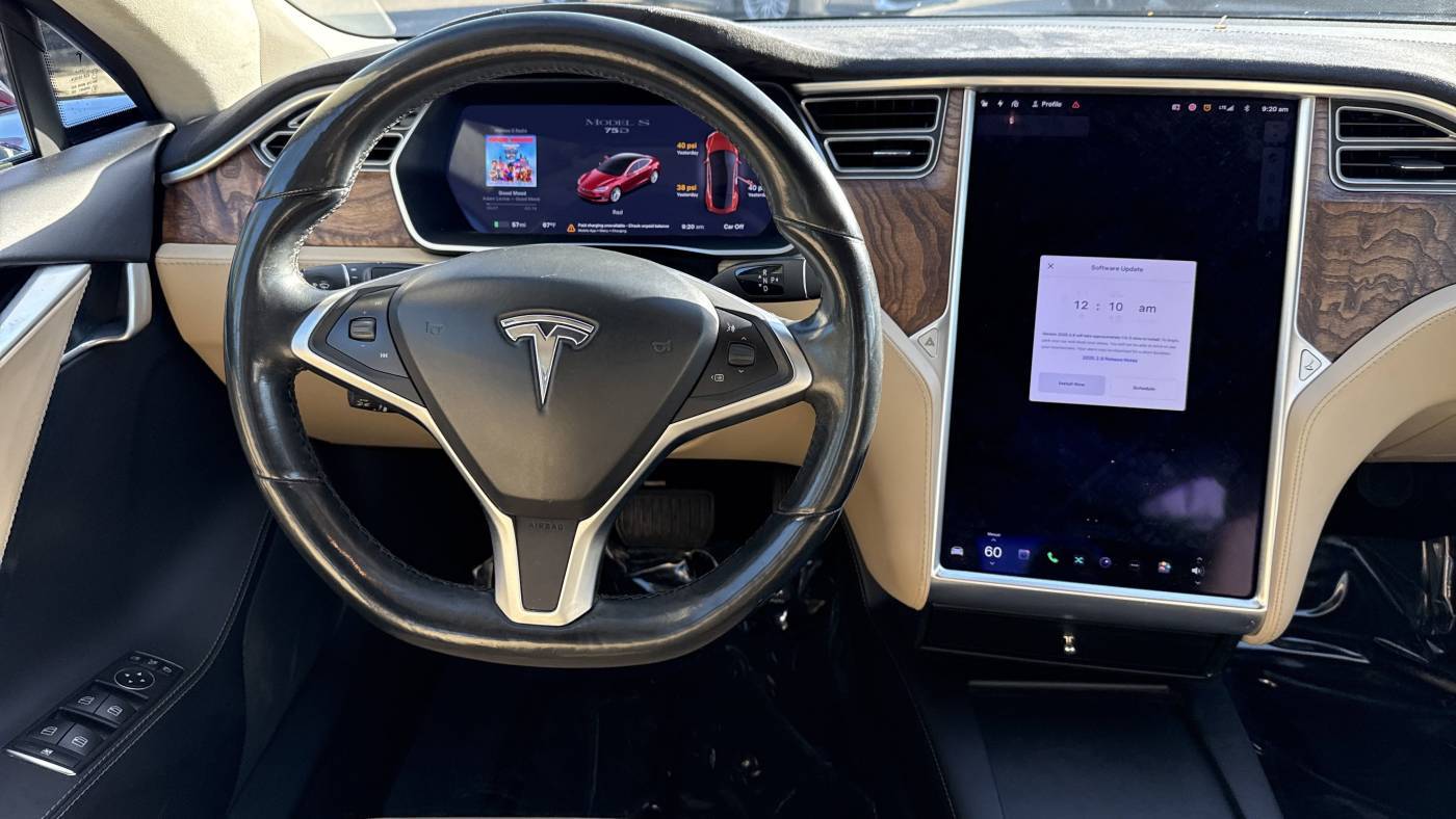 2016 Tesla Model S 5YJSA1E2XGF167970