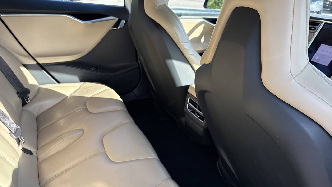 2016 Tesla Model S 5YJSA1E2XGF167970