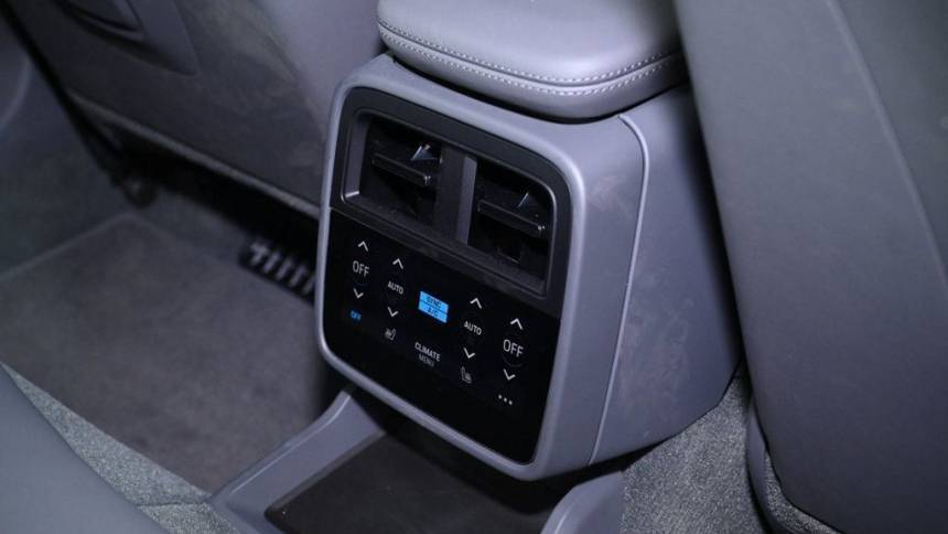 2024 Porsche Taycan - Images - 21