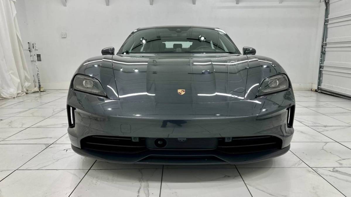 2025 Porsche Taycan - Images - 7