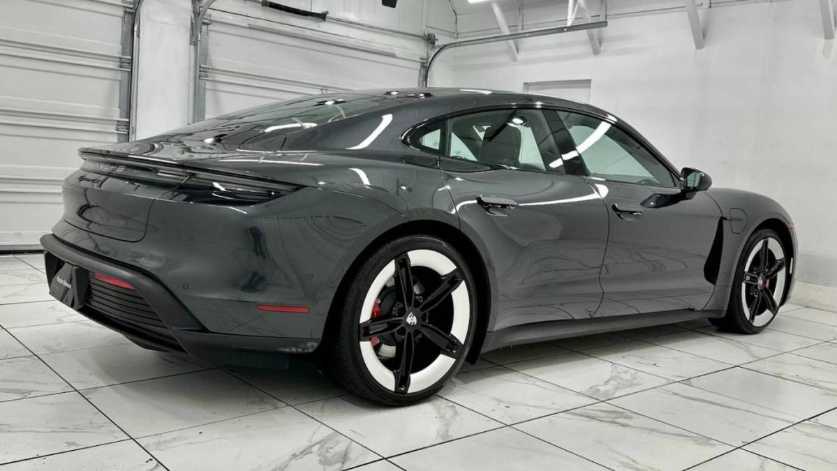 2025 Porsche Taycan - Images - 9