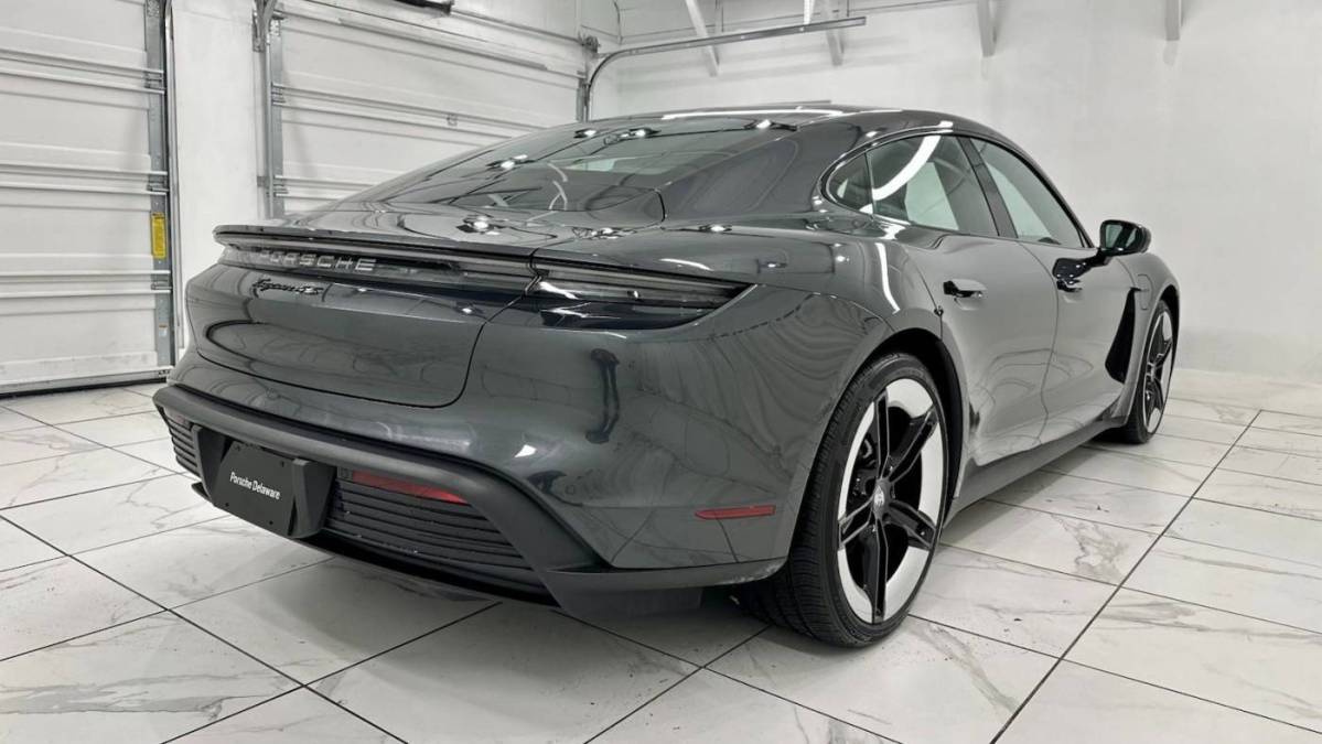 2025 Porsche Taycan - Images - 10