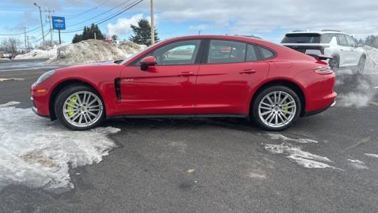 2018 Porsche Panamera - Images - 4