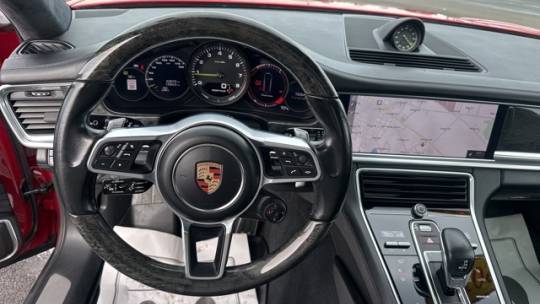 2018 Porsche Panamera - Images - 20