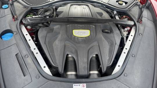 2018 Porsche Panamera - Images - 30