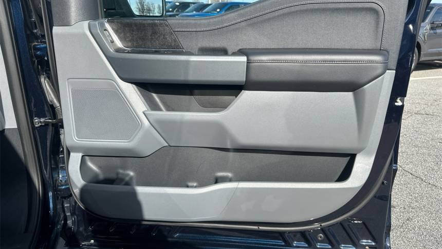 2024 Ford F-150 Lightning 1FTVW3LK5RWG10649