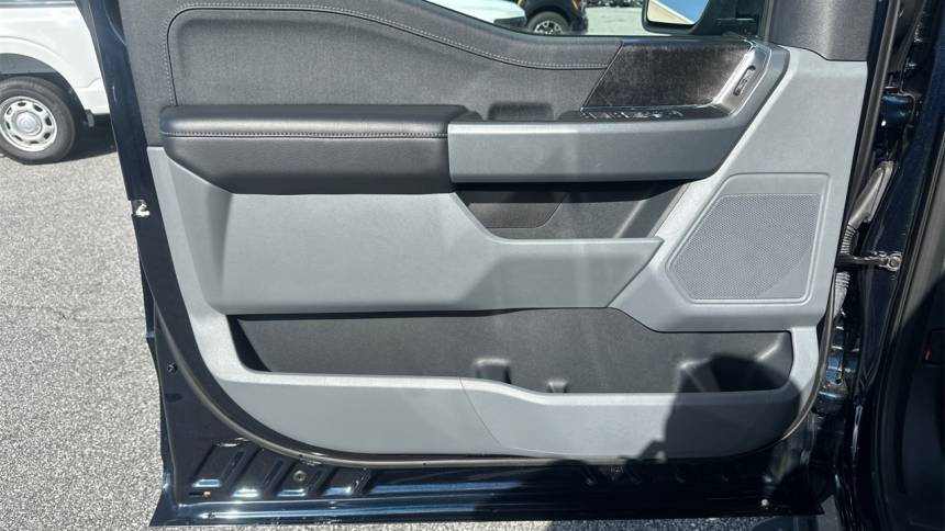 2024 Ford F-150 Lightning 1FTVW3LK5RWG10649