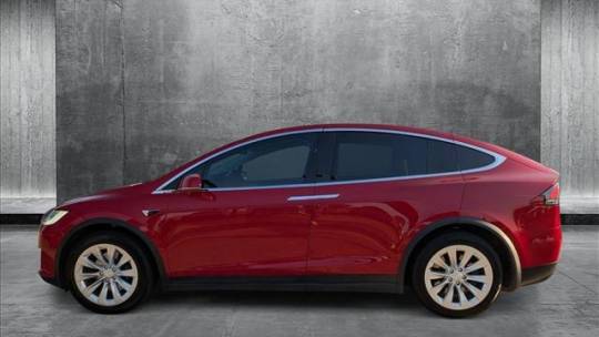 2018 Tesla Model X 5YJXCBE27JF129559