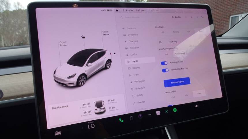 2021 Tesla Model Y 5YJYGDEE9MF079847