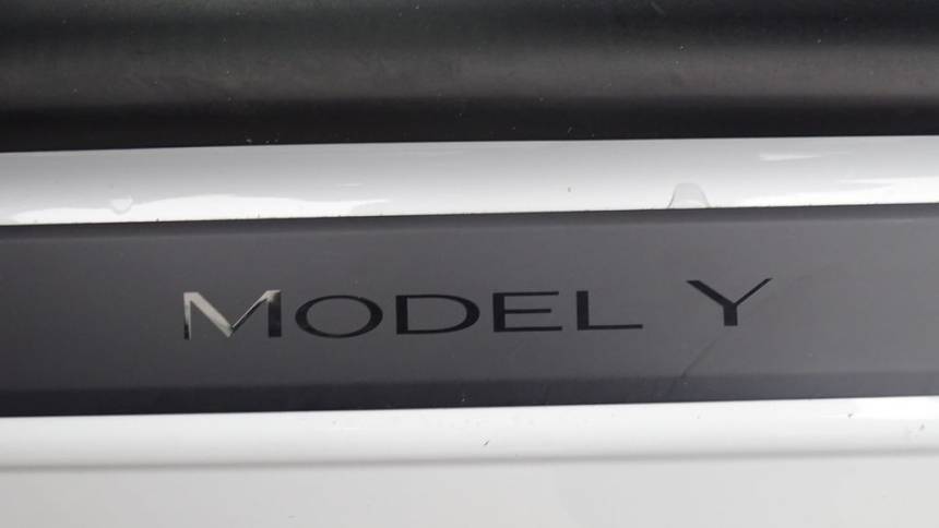 2021 Tesla Model Y 5YJYGDEE1MF146506