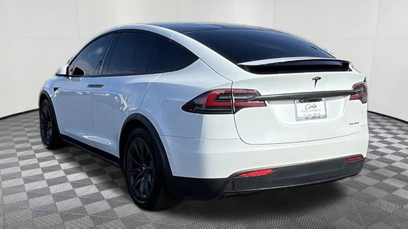 2018 Tesla Model X 5YJXCDE2XJF118972