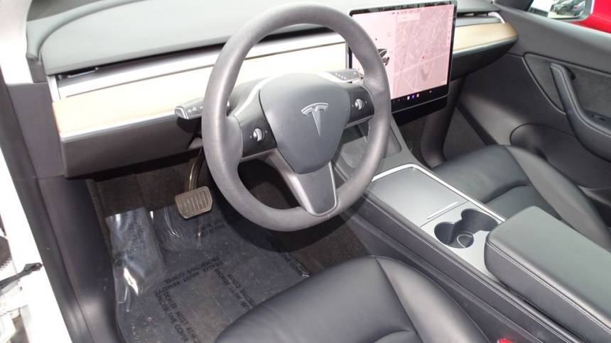 2021 Tesla Model Y 5YJYGDEE1MF146506