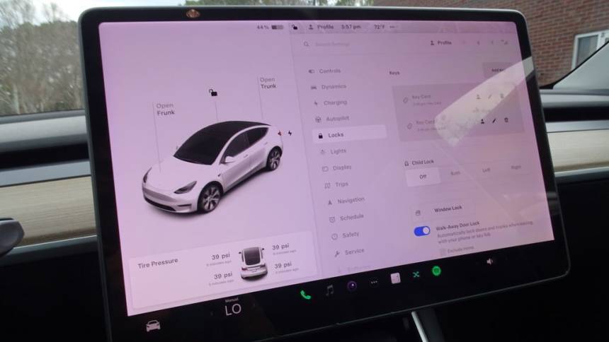 2021 Tesla Model Y 5YJYGDEE9MF079847