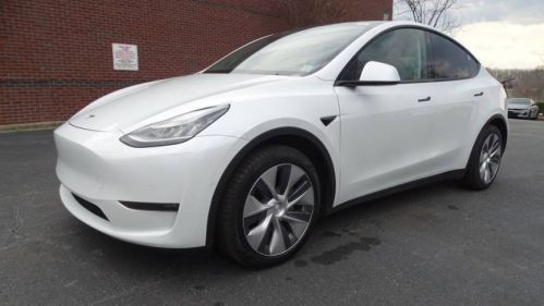 2021 Tesla Model Y 5YJYGDEE9MF079847