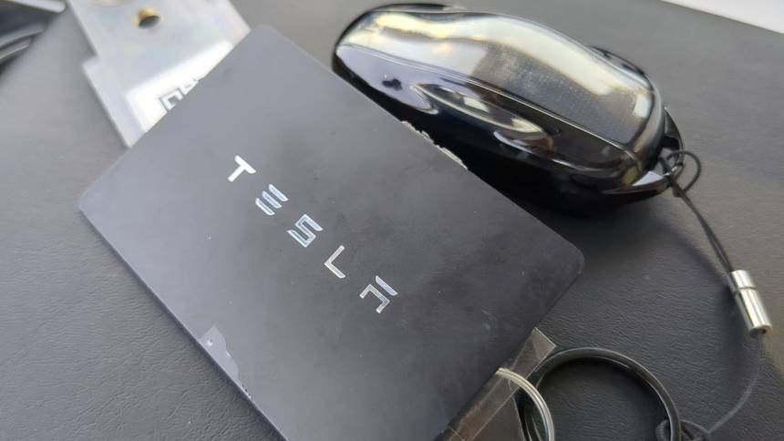 2021 Tesla Model Y 5YJYGDEE6MF099103