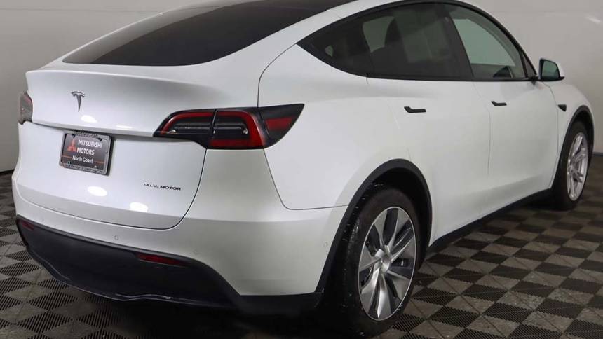 2022 Tesla Model Y 7SAYGDEE9NF367307