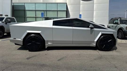 2024 Tesla Cybertruck - Images - 3