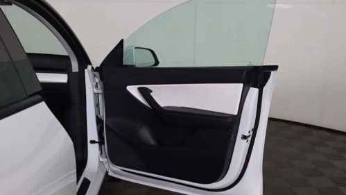 2022 Tesla Model Y 7SAYGDEE9NF367307