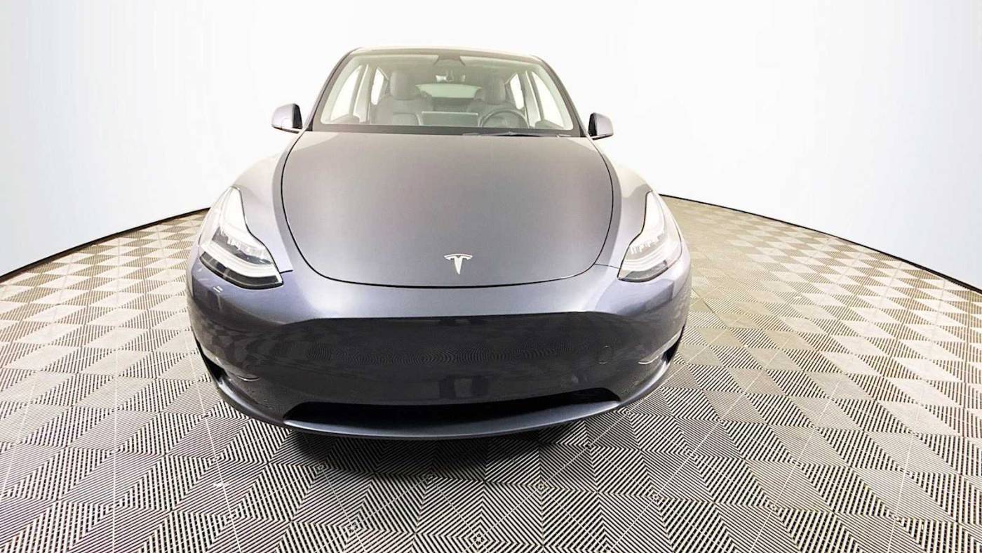 2023 Tesla Model Y 7SAYGDEE4PA024677