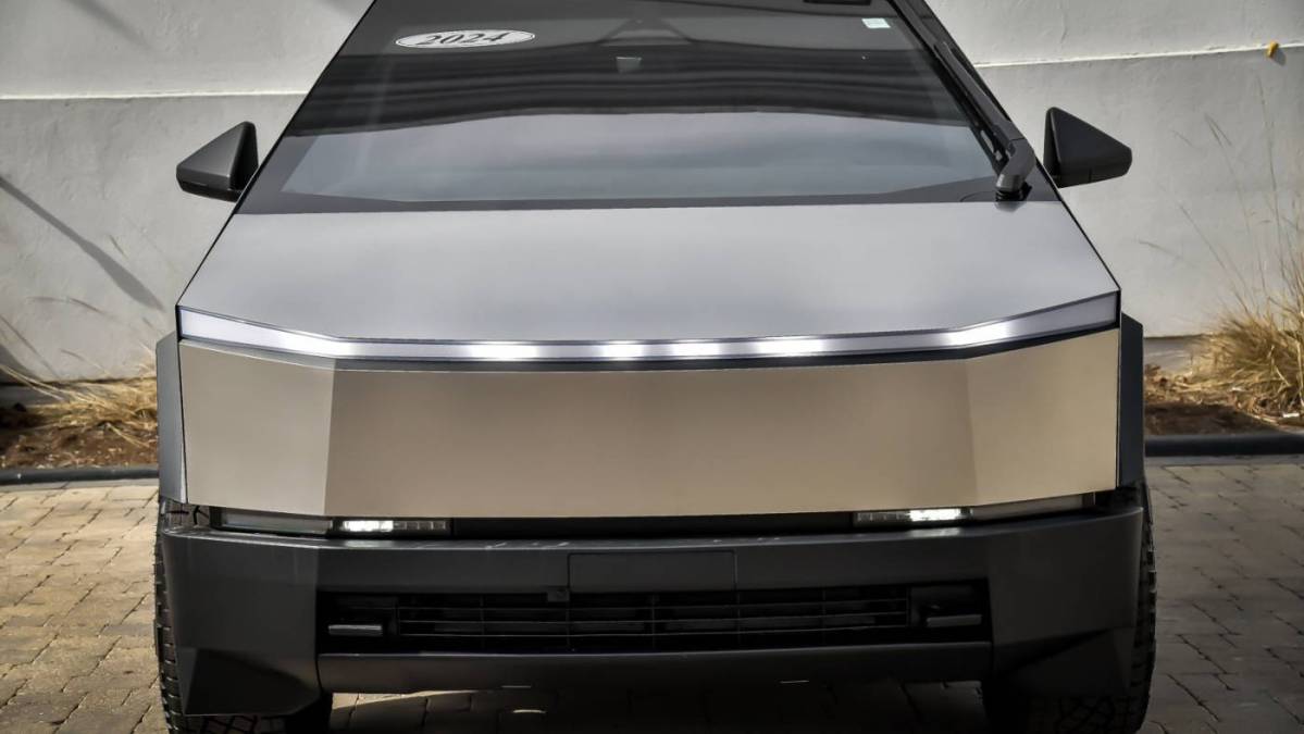 2024 Tesla Cybertruck - Images - 3