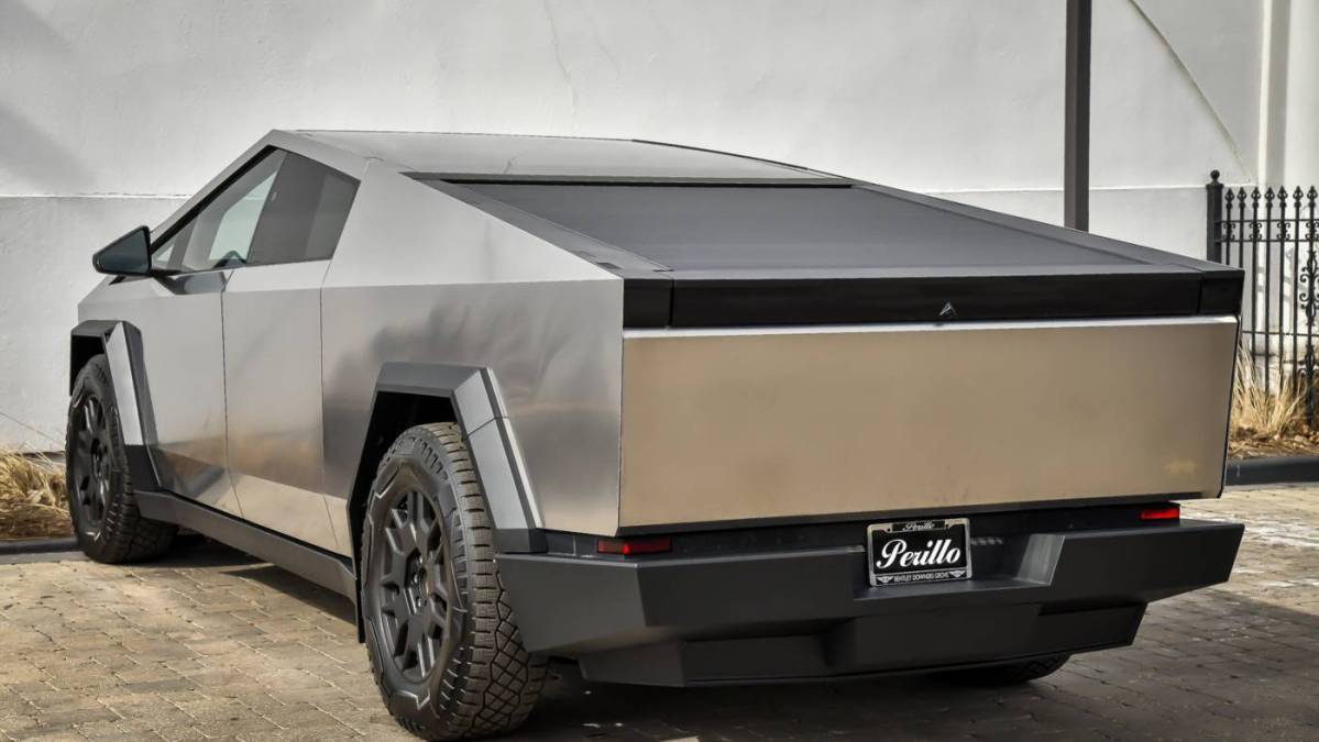 2024 Tesla Cybertruck - Images - 6