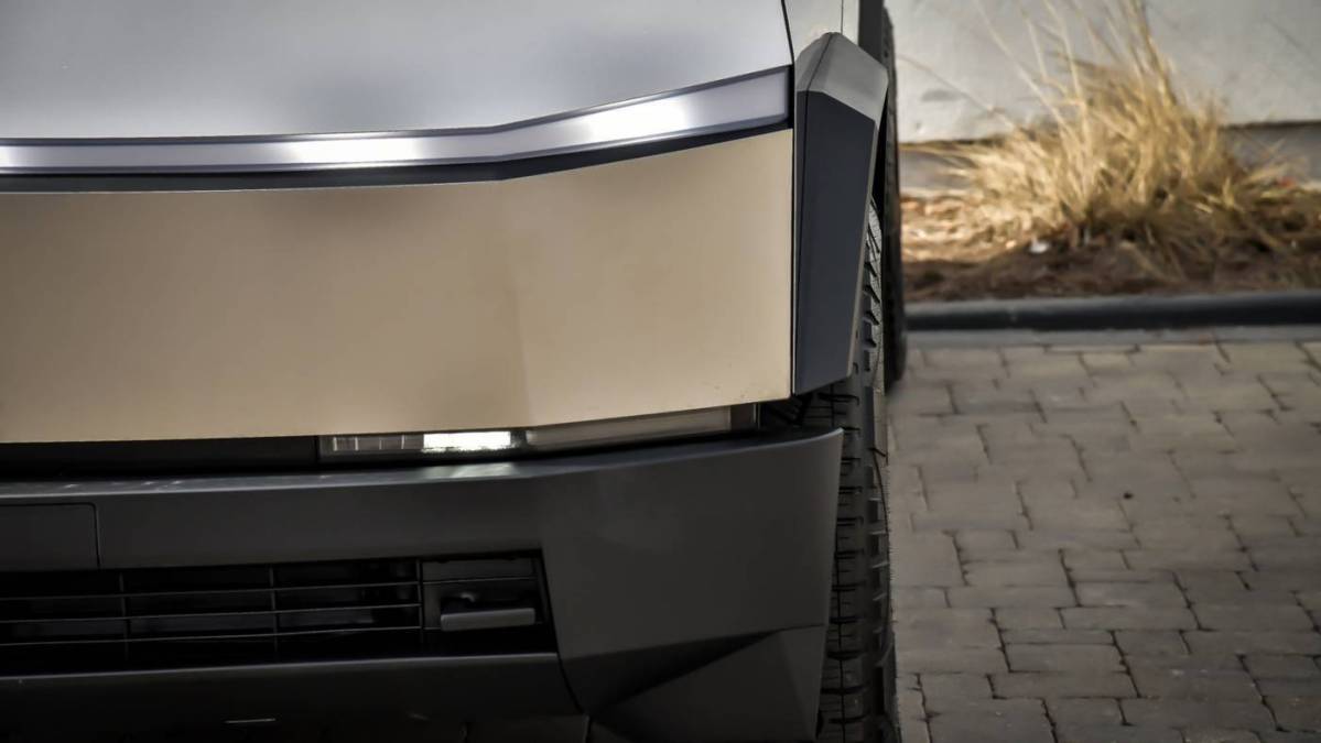 2024 Tesla Cybertruck - Images - 10