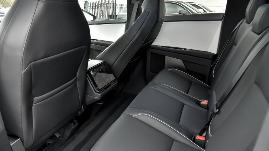 2024 Tesla Cybertruck - Images - 39