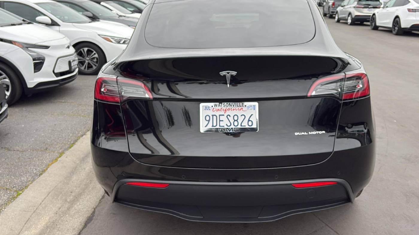 2022 Tesla Model Y 7SAYGDEE0NF480496