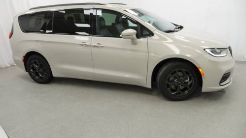 2021 Chrysler Pacifica 2C4RC1L72MR553807