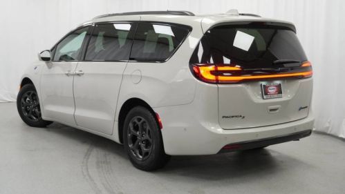 2021 Chrysler Pacifica 2C4RC1L72MR553807