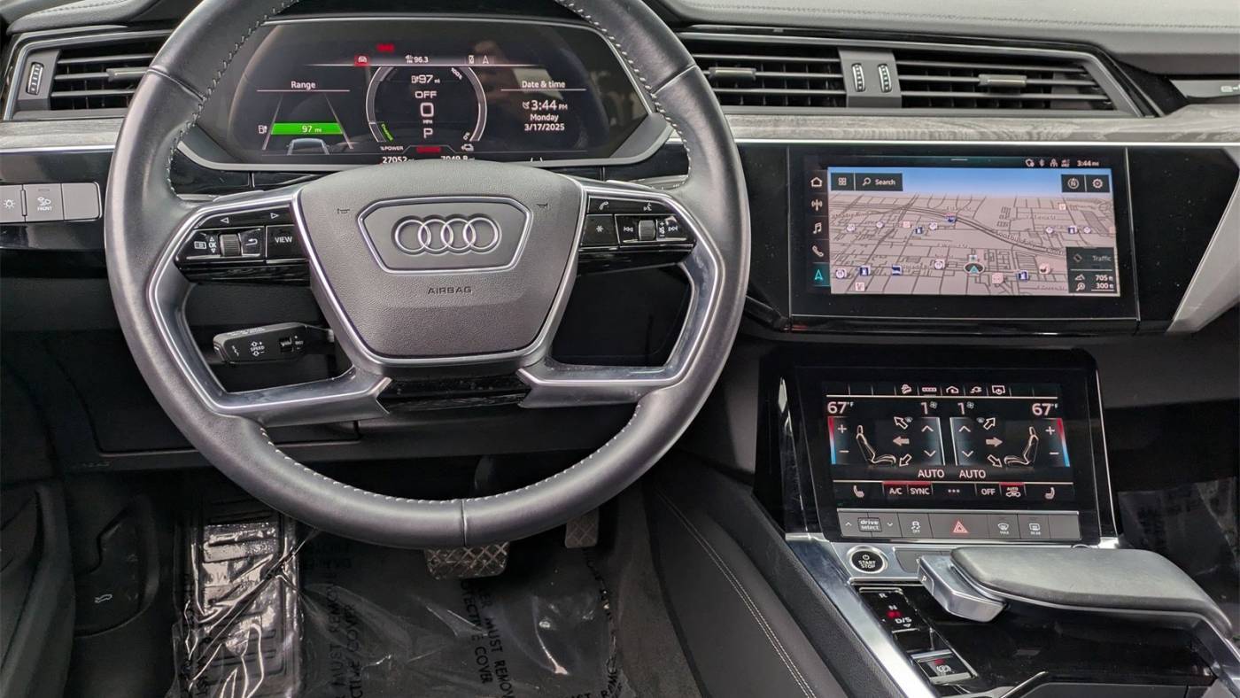 2021 Audi e-tron WA1AAAGE1MB018469