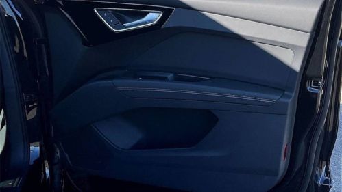 2025 Audi Q4 e-tron WA13UBFZ7SP005011