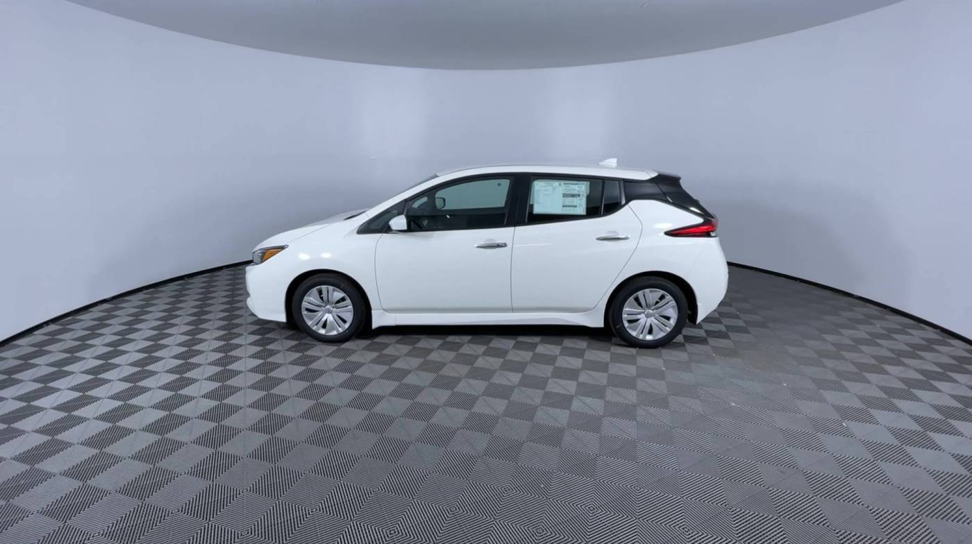 2025 Nissan LEAF 1N4AZ1BV0SC565834