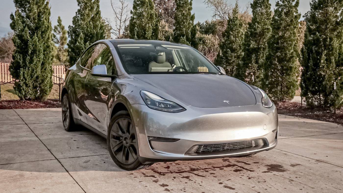 2024 Tesla Model Y 7SAYGDEE6RA318875