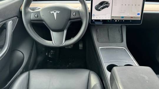 2022 Tesla Model Y 7SAYGDEE4NF376805