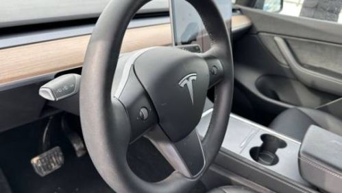 2022 Tesla Model Y 7SAYGDEE4NF376805