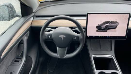 2023 Tesla Model Y 7SAYGDEEXPF593536