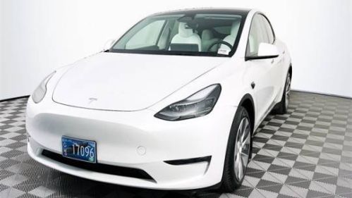 2023 Tesla Model Y 7SAYGDEE9PF883492