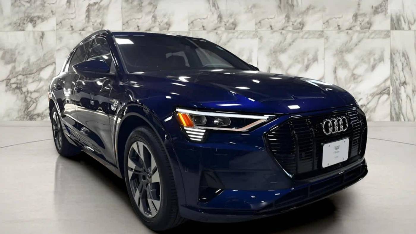 2022 Audi e-tron WA1AAAGE4NB037390