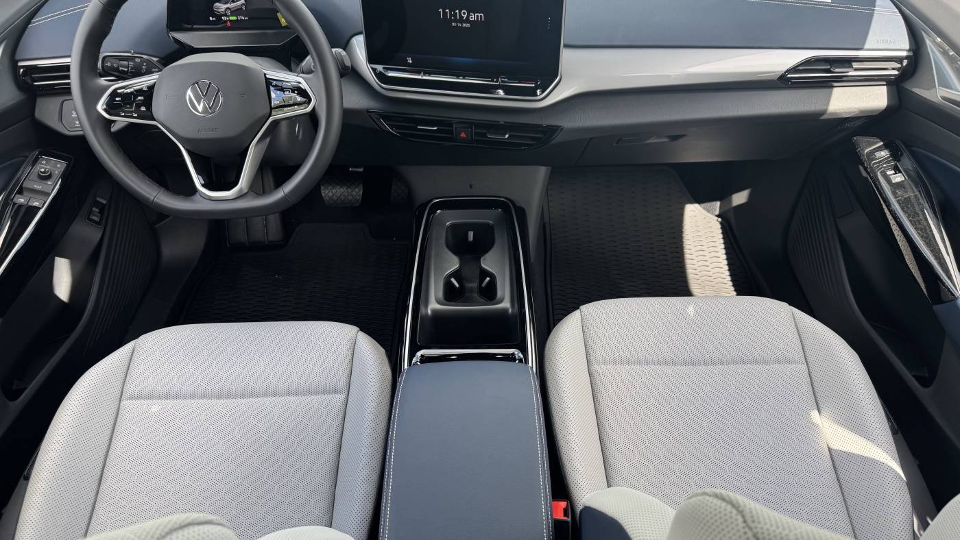 2025 Volkswagen ID.4 1V2WSPE88SC000131