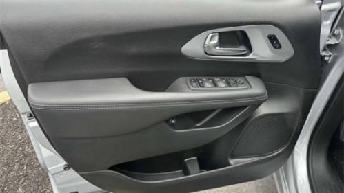 2023 Chrysler Pacifica 2C4RC1L71PR612057