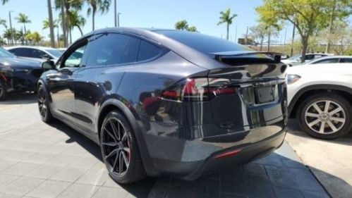 2024 Tesla Model X 7SAXCBE66RF439610