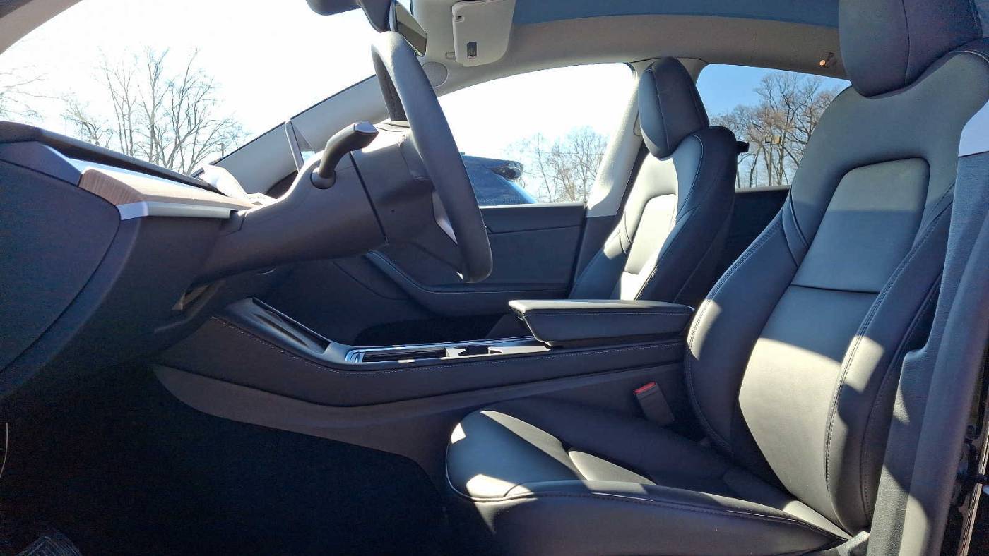 2023 Tesla Model Y 7SAYGDEE8PA191446
