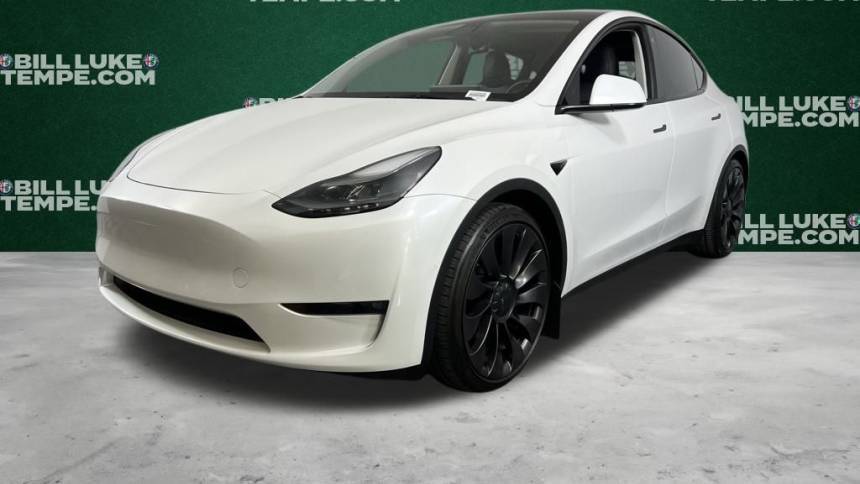 2022 Tesla Model Y 7SAYGDEF3NF403856