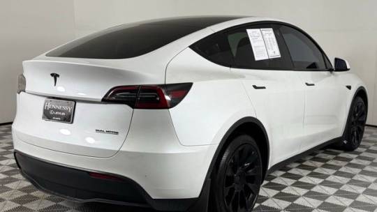 2023 Tesla Model Y 7SAYGDEE0PF672472