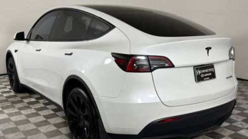 2023 Tesla Model Y 7SAYGDEE0PF672472