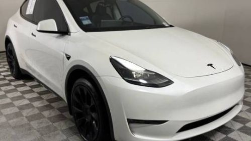 2023 Tesla Model Y 7SAYGDEE0PF672472