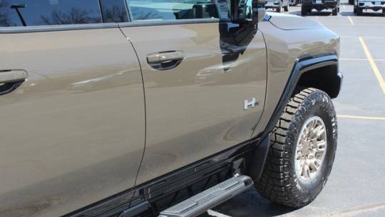 2024 GMC HUMMER EV SUV 1GKB0NDE9RU106002
