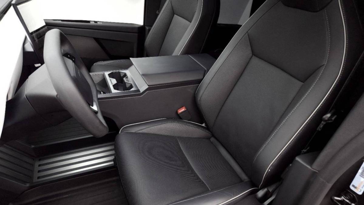 2024 Tesla Cybertruck - Images - 8